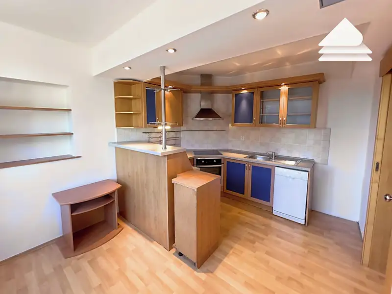 Pronájem bytu 2+1 68 m², Praha – náhled fotky 1
