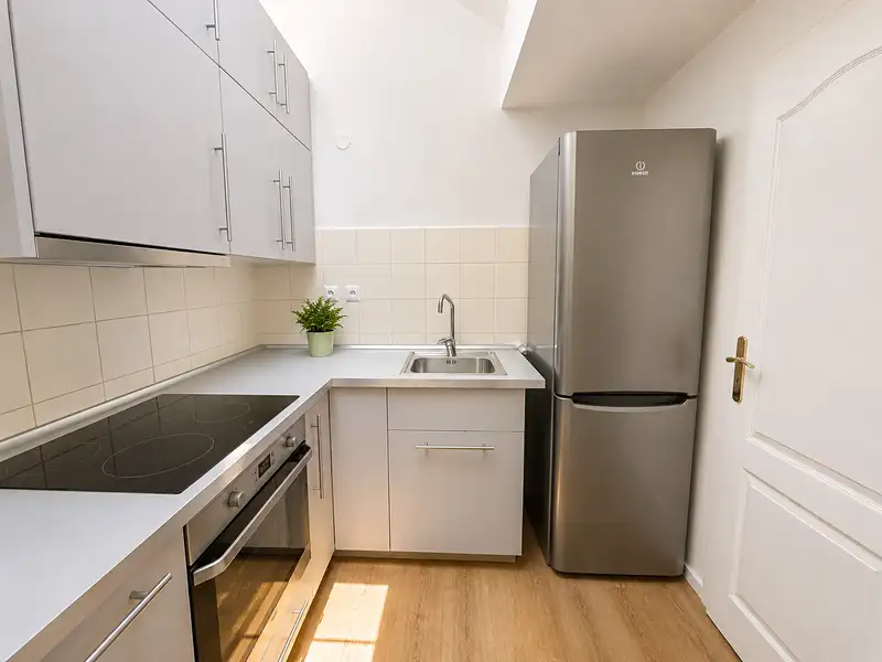 Prodej bytu 5+1 91 m², Praha – náhled fotky 3