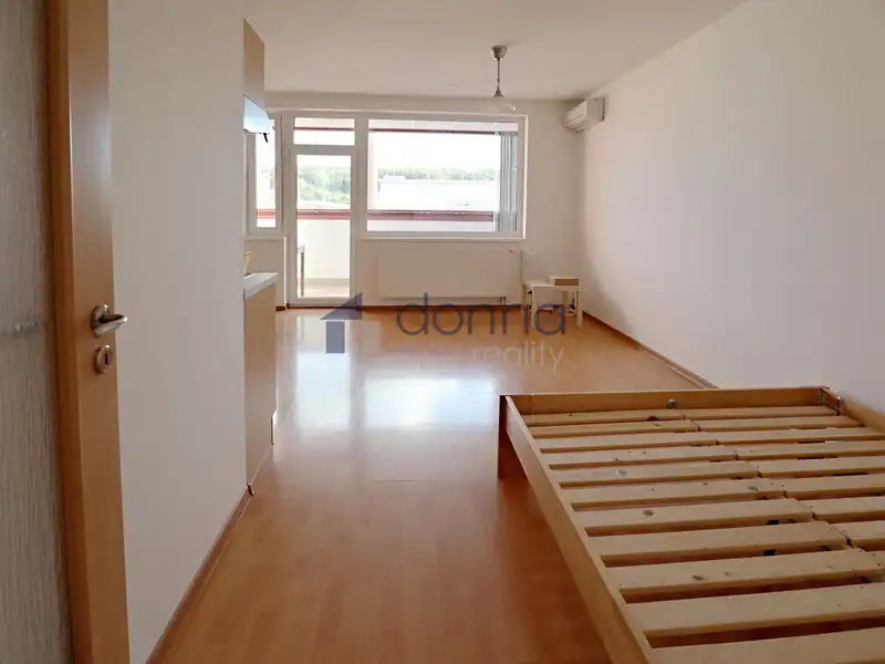 Prodej bytu 1+kk 36 m², Praha – náhled fotky 3