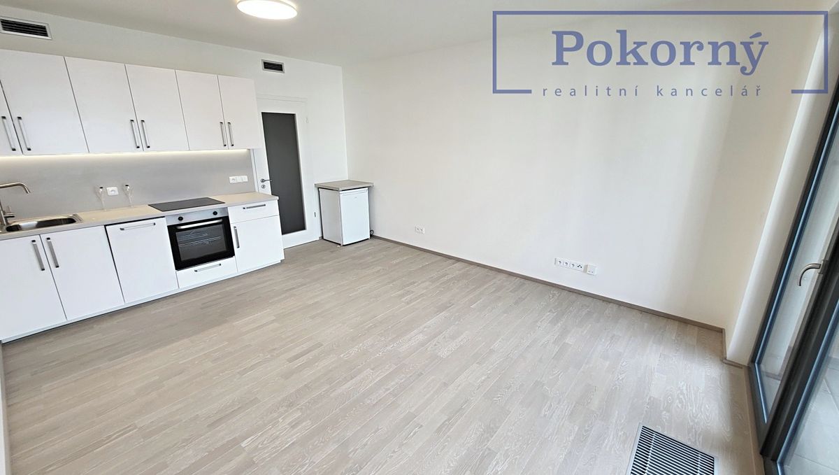 Pronájem bytu 1+kk 32 m² – fotografie 4