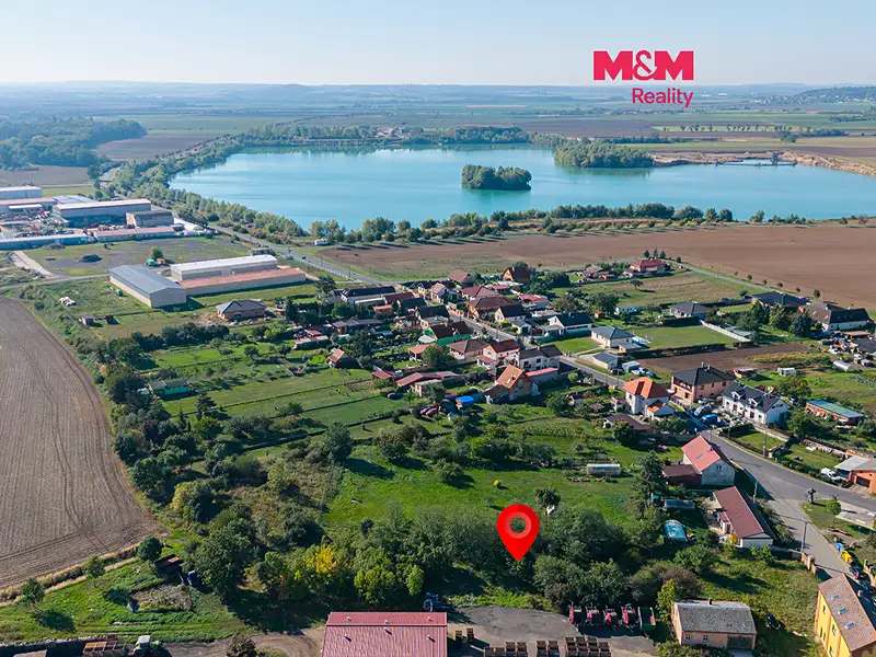 Prodej stavebního pozemku 2984 m², Zálezlice – náhled fotky 1