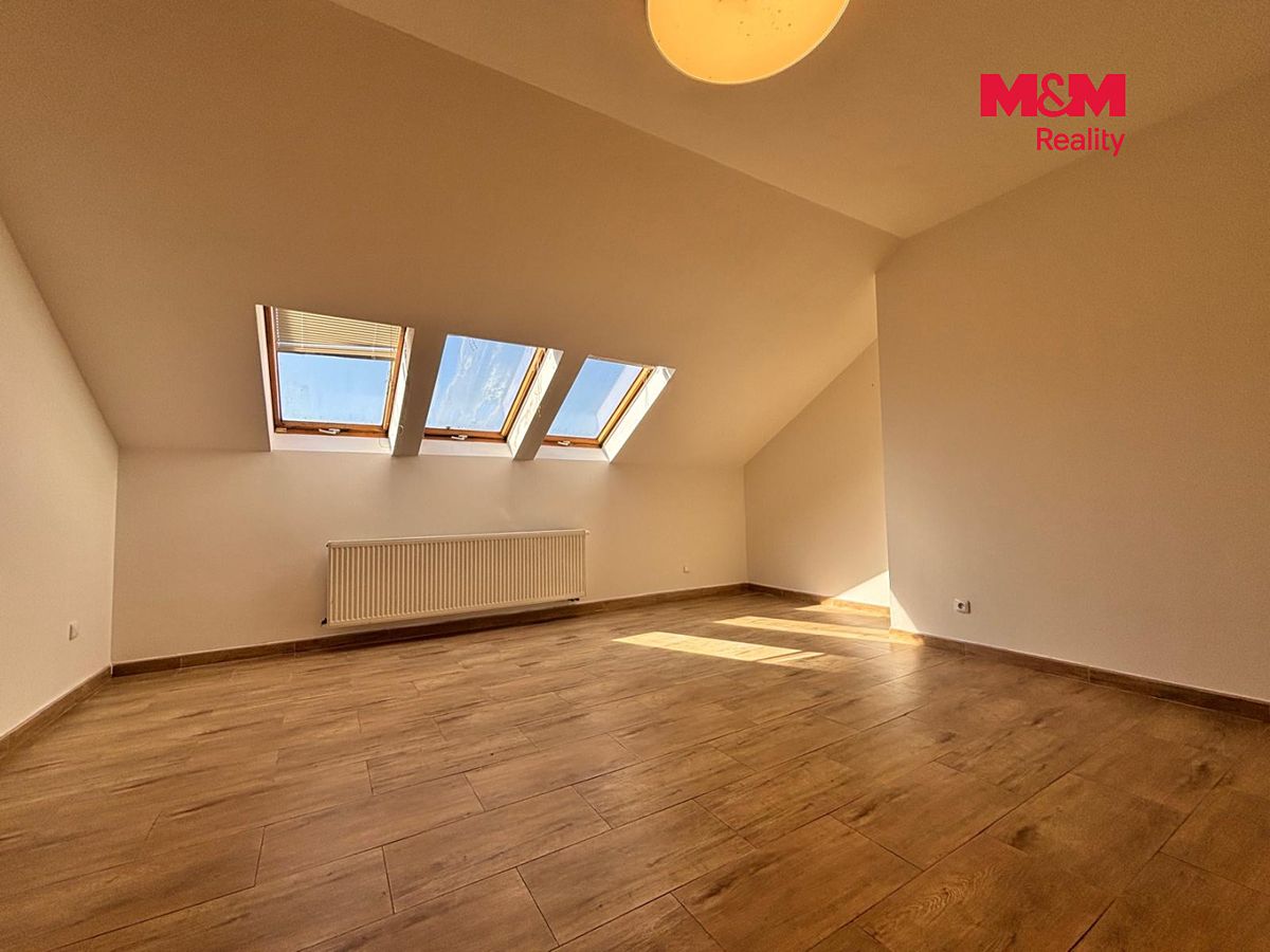 Pronájem bytu 3+kk 75 m² – fotografie 3