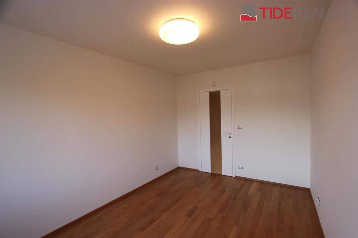 Pronájem bytu 2+kk 61 m² – fotografie 5