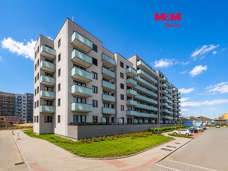 Prodej bytu 2+kk, 46 m² (1 z 14)