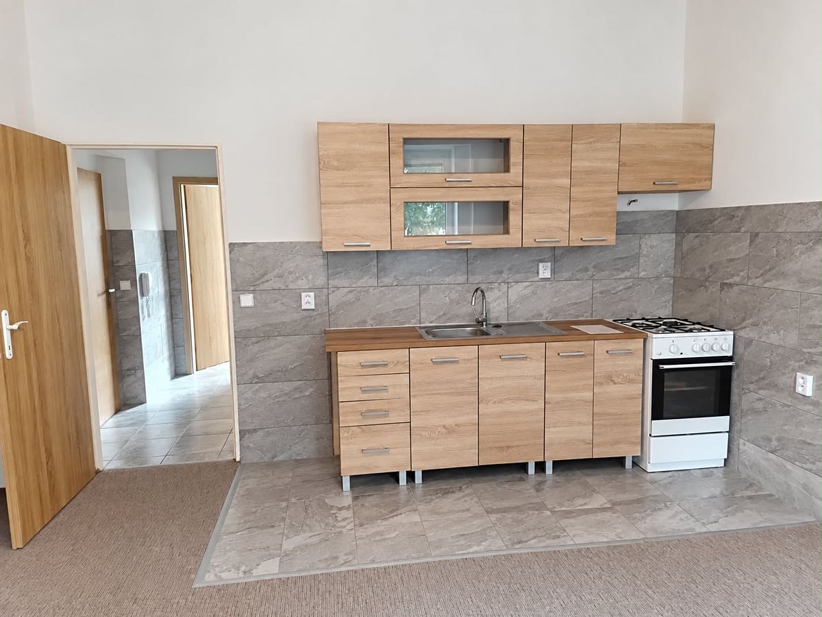 Pronájem bytu 2+kk 40 m²