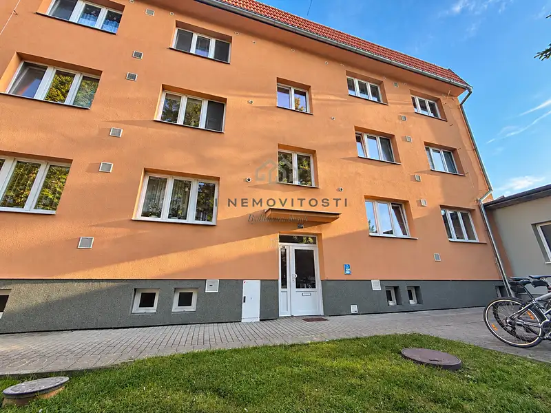 Prodej bytu 2+1 58 m², Slavkov u Brna – náhled fotky 1