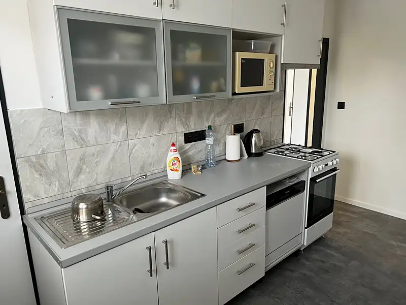 Prodej bytu 2+1 60 m², Husova, Vroutek, okres Louny