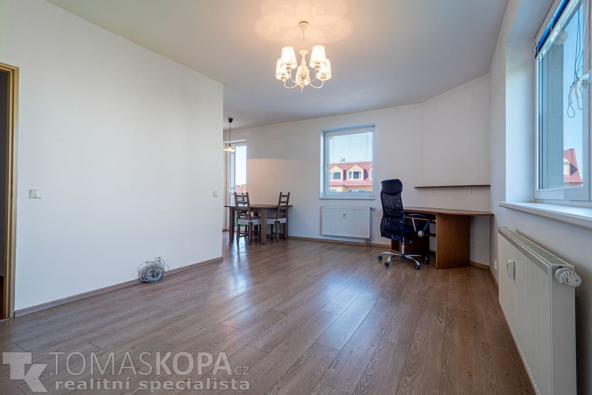 Pronájem bytu 1+kk 42 m² – fotografie 2