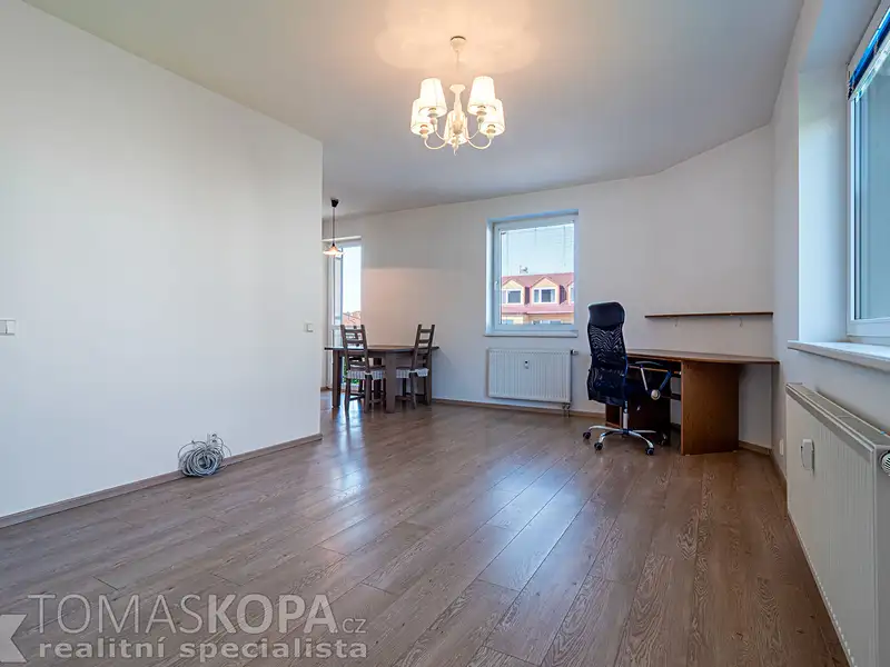 Pronájem bytu 1+kk 42 m², Odolena Voda – náhled fotky 2