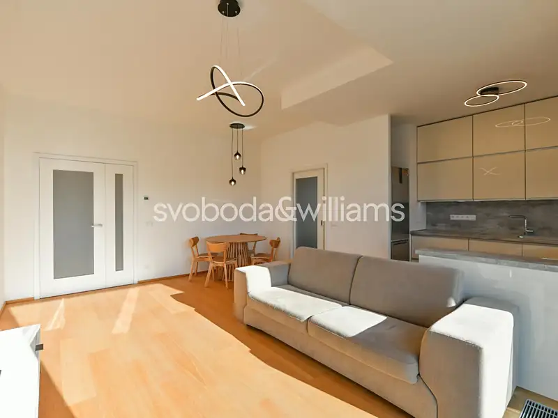 Pronájem bytu 3+kk 78 m², Praha – náhled fotky 2
