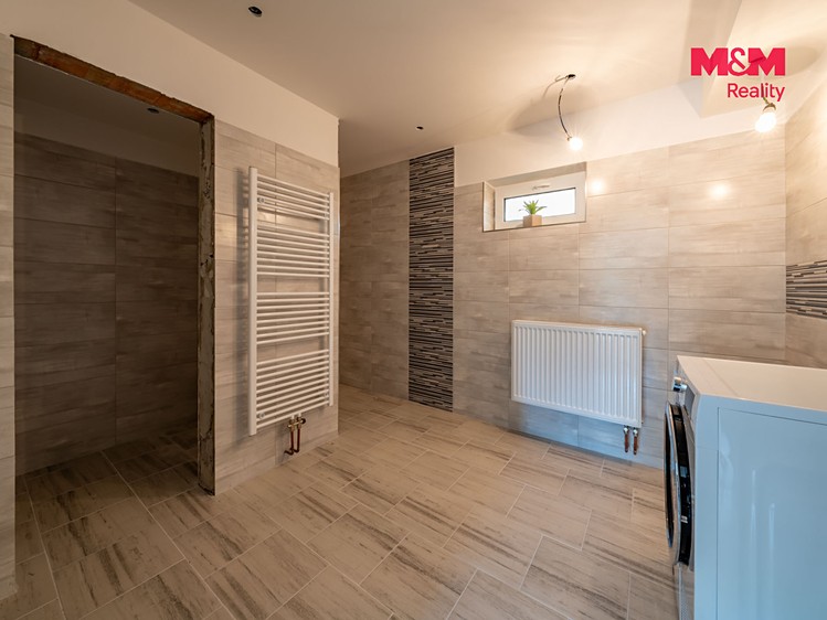 Комерційне приміщення на продаж, 340 м² (17 з 30)