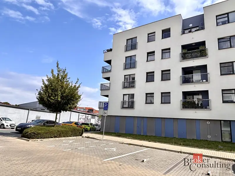 Prodej bytu 3+kk 65 m², Praha – náhled fotky 2