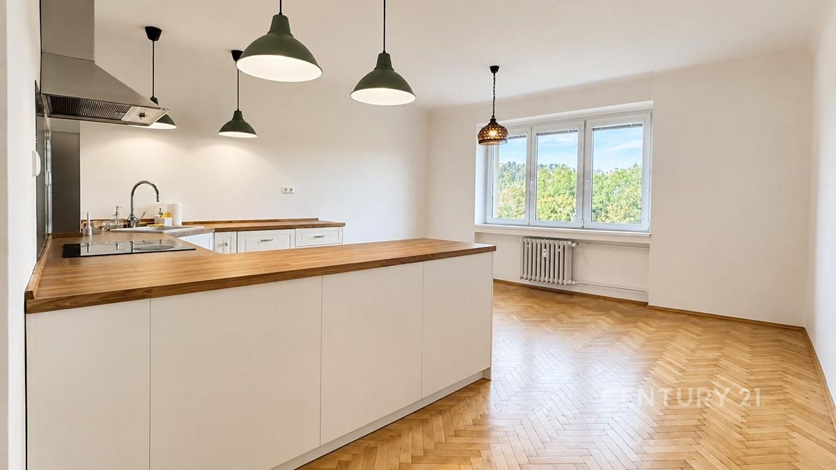 Pronájem bytu 3+kk 80 m²