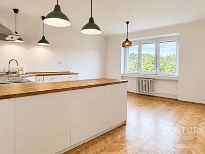 Pronájem bytu 3+kk 80 m²