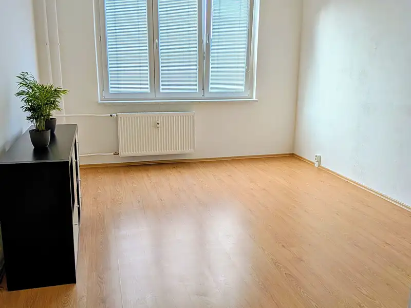 Pronájem bytu 2+1 62 m², Kraslice – náhled fotky 3