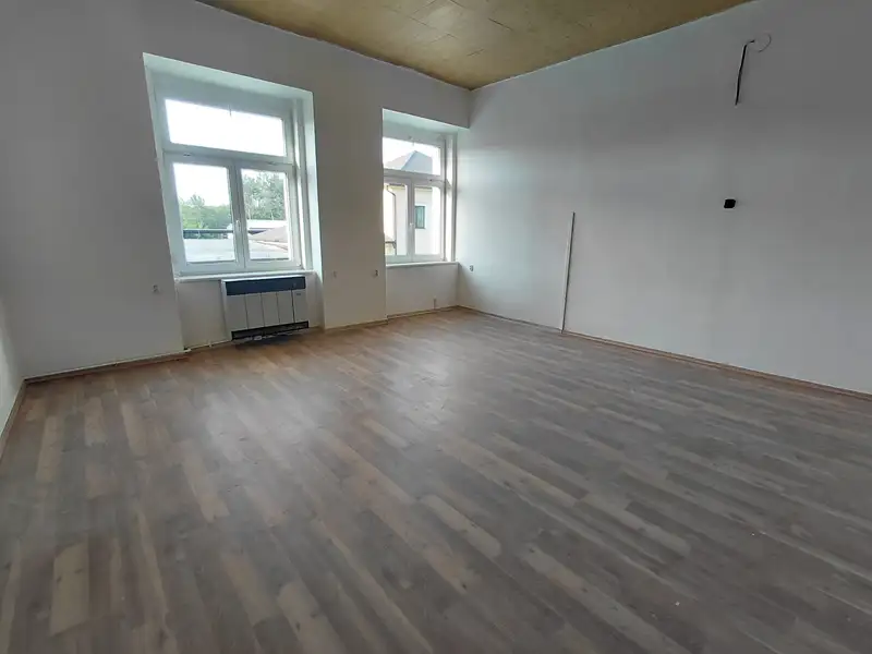 Pronájem bytu 3+kk 62 m², Záboří nad Labem – náhled fotky 2