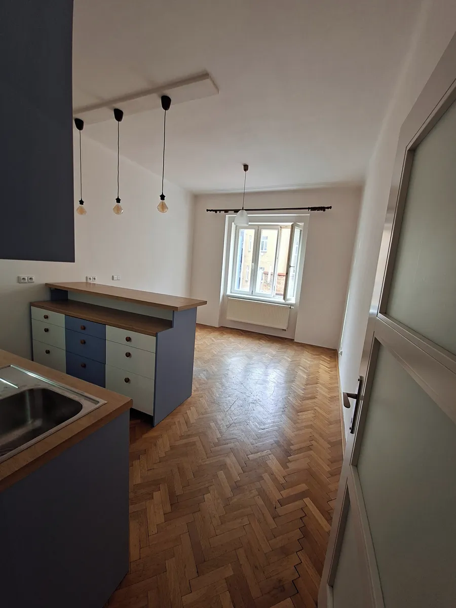 Pronájem bytu 2+kk 43 m²