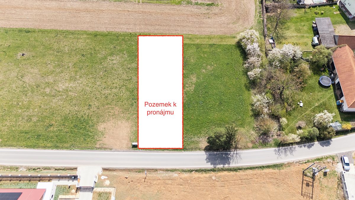 Pronájem stavebního pozemku 1081 m², Měňany – fotka 1 z 3