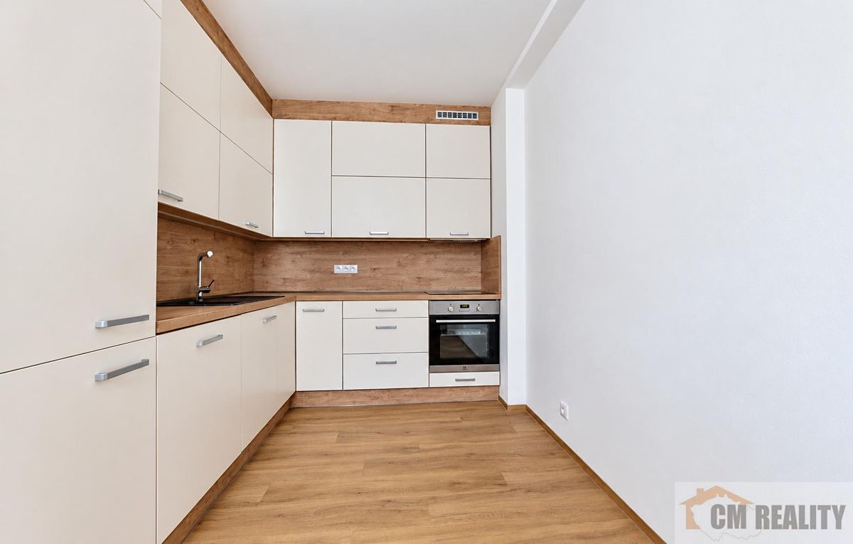 Pronájem bytu 2+1 56 m²