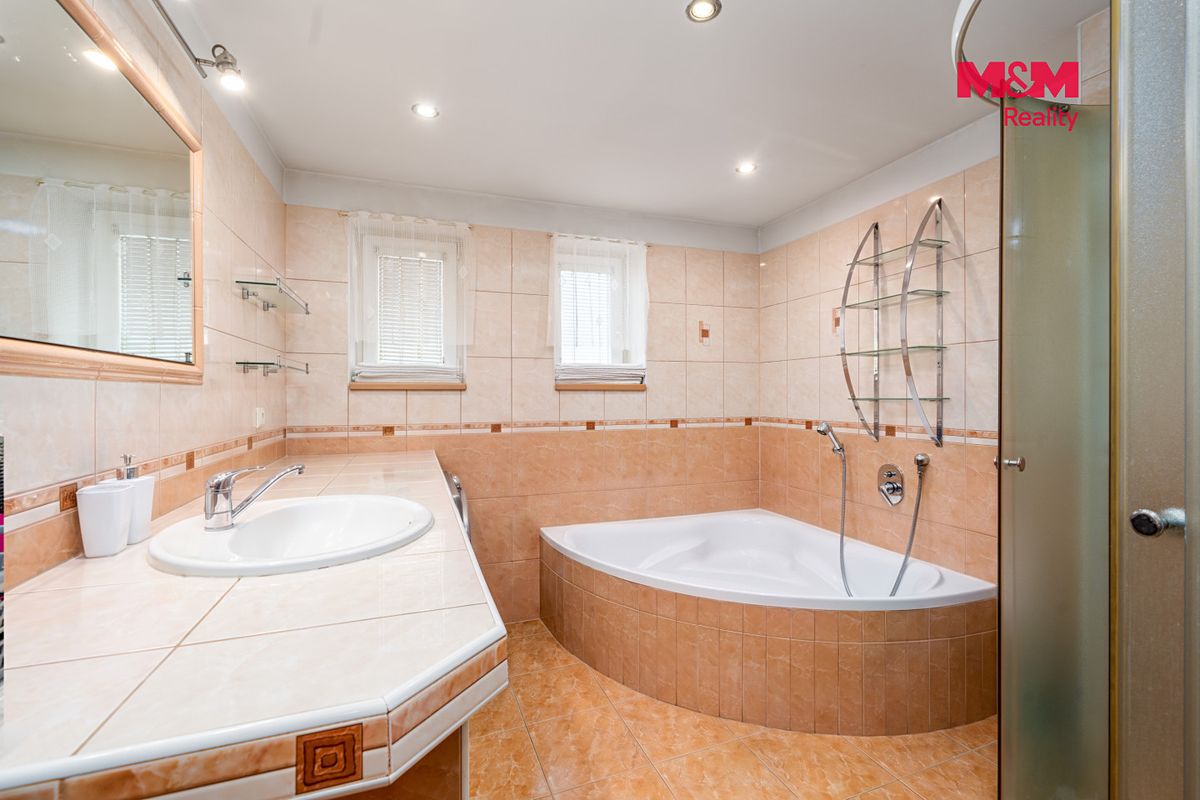 Prodej činžovního domu 596 m² – fotografie 3