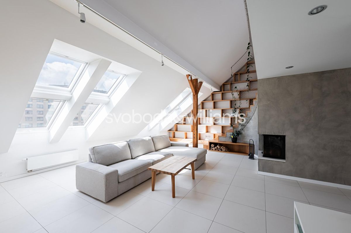 Pronájem bytu 5+1 205 m²