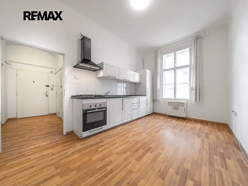 Pronájem bytu 2+1, 73 m², Praha 8, Praha