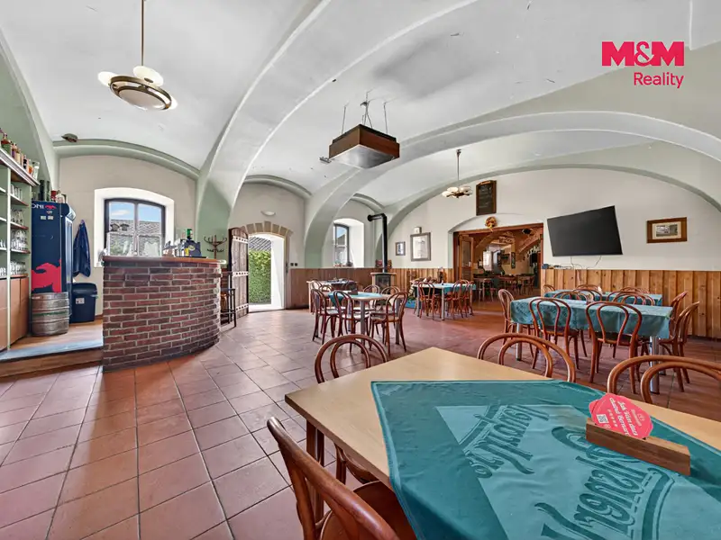 Prodej restaurace 879 m², Studená – náhled fotky 2