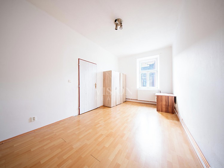 Квартира 4+1 в оренду, 72 м² (5 з 12)