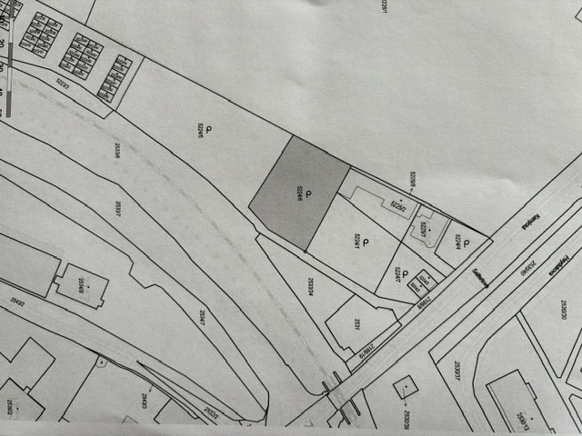 Prodej stavebního pozemku 930 m² – fotografie 3