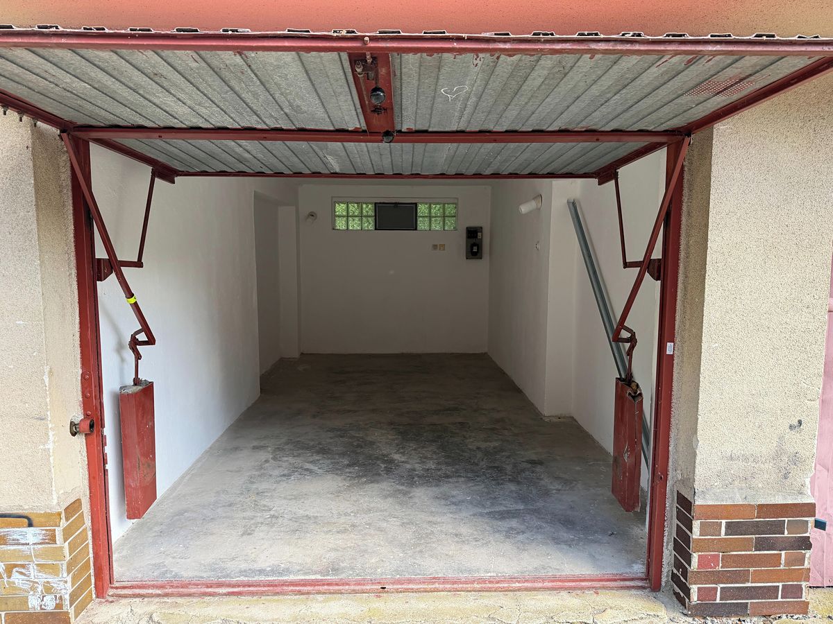 Prodej garáže 17 m² – fotografie 4