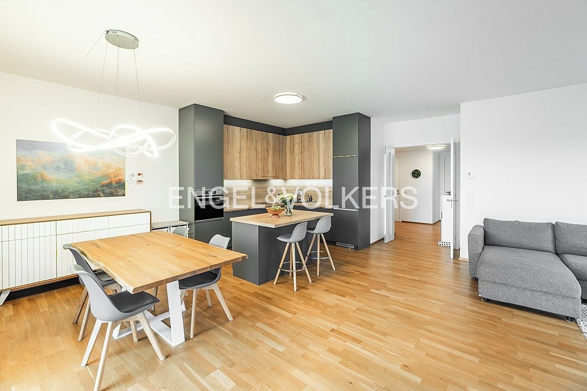Pronájem bytu 3+kk 104 m² – fotografie 5