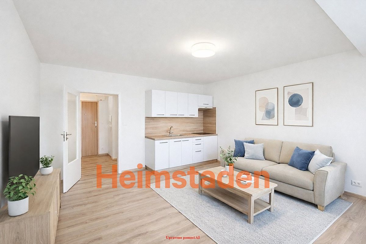 Pronájem bytu 1+kk 28 m² – fotografie 3