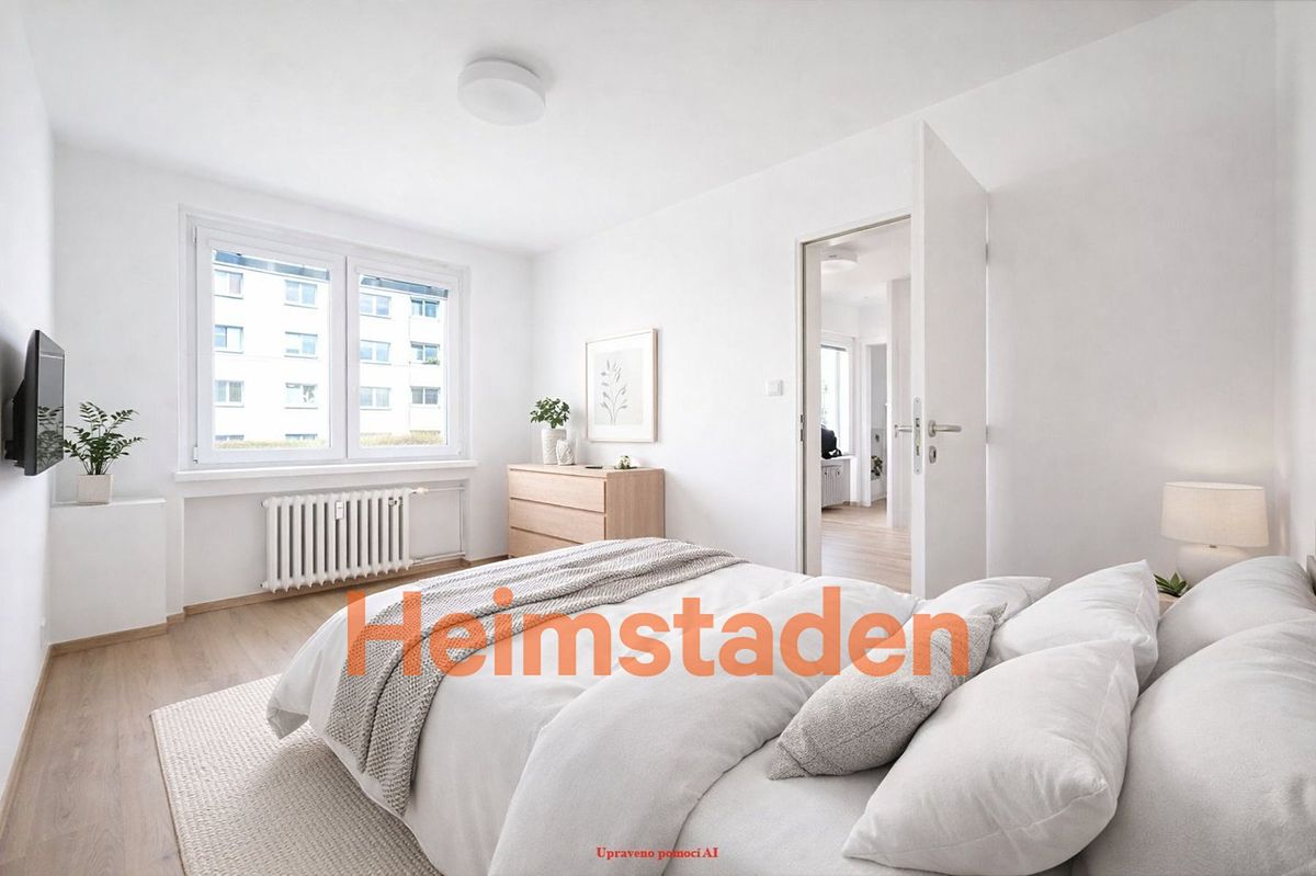 Pronájem bytu 2+kk 38 m² – fotografie 2