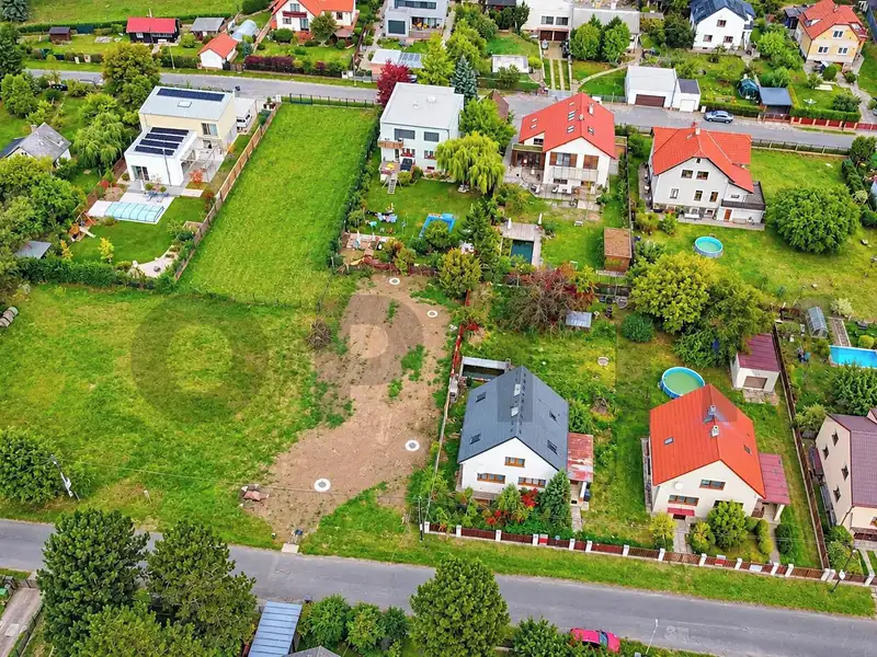 Prodej stavebního pozemku 1000 m², Řevnice – náhled fotky 2