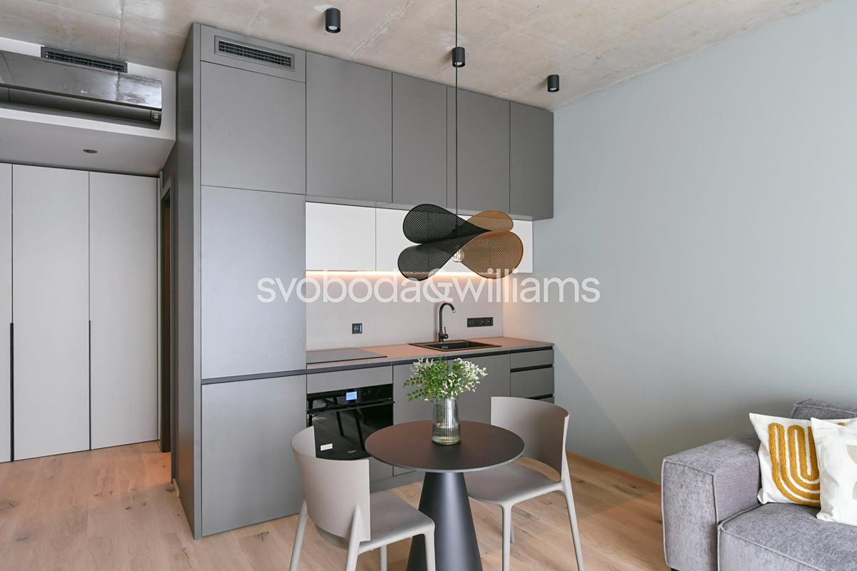 Pronájem bytu 2+kk 44 m² – fotografie 4