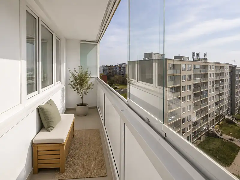 Prodej bytu 3+1 79 m², Praha – náhled fotky 1