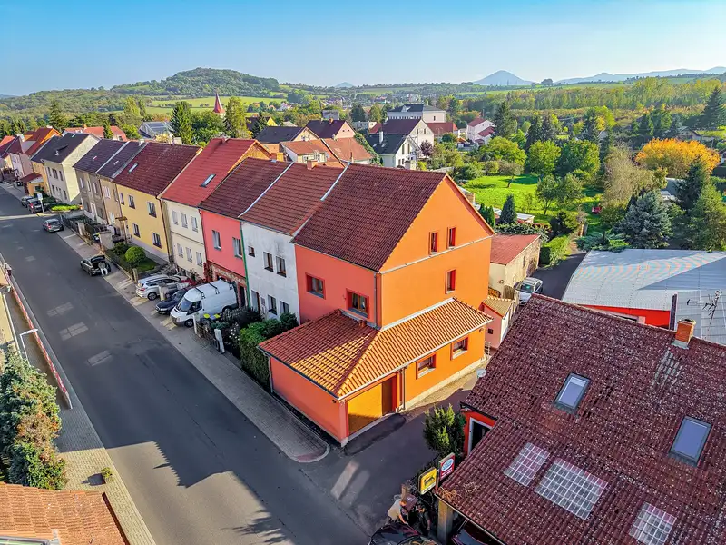 Prodej rodinného domu 108 m², pozemek 178 m², Modlany – náhled fotky 2