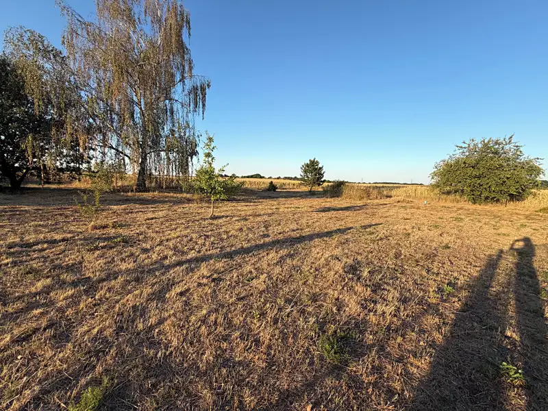 Prodej stavebního pozemku 862 m², Pardubice – náhled fotky 2
