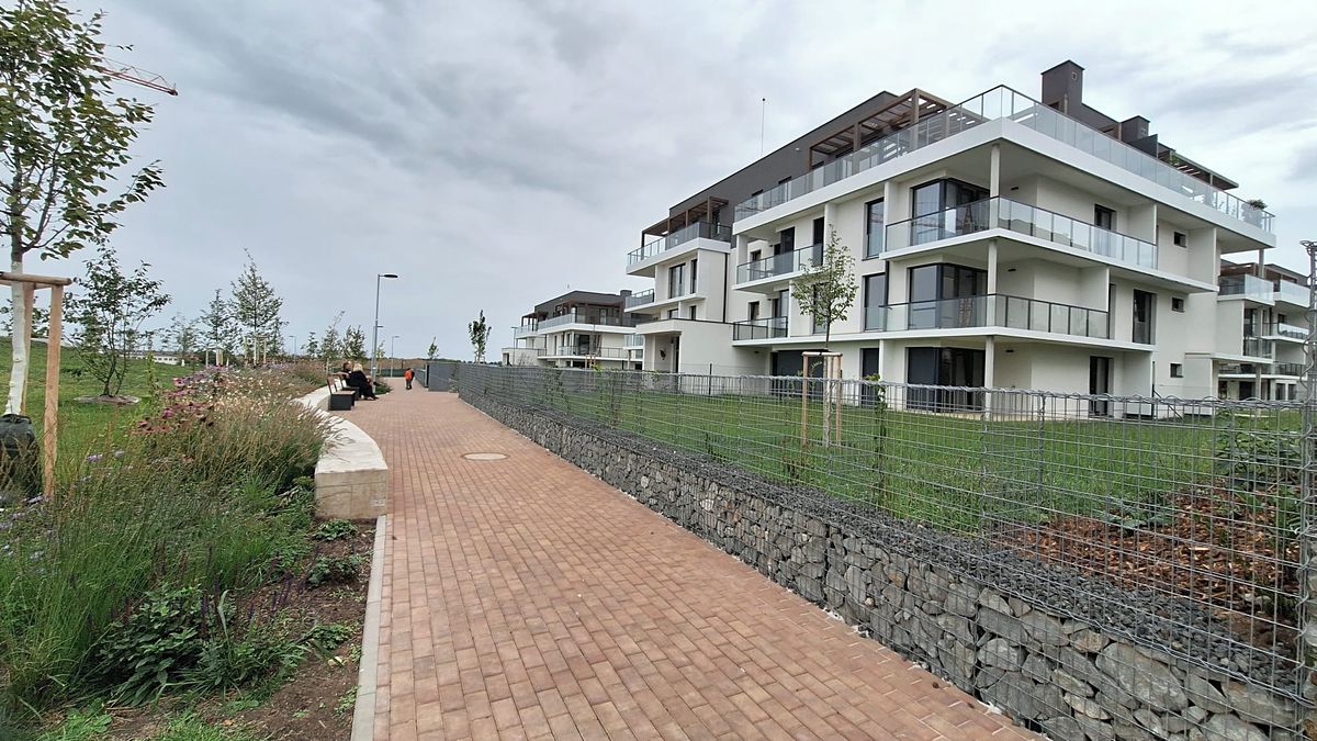 Pronájem bytu 2+kk 53 m² – fotografie 4