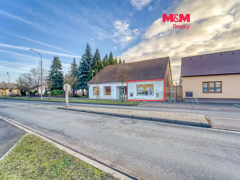 Pronájem obchodního prostoru 47 m², Nýřany – náhled fotky 1