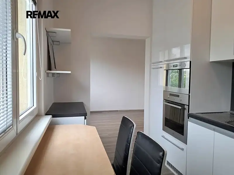 Pronájem bytu 3+1, 71 m², Praha 4, Praha