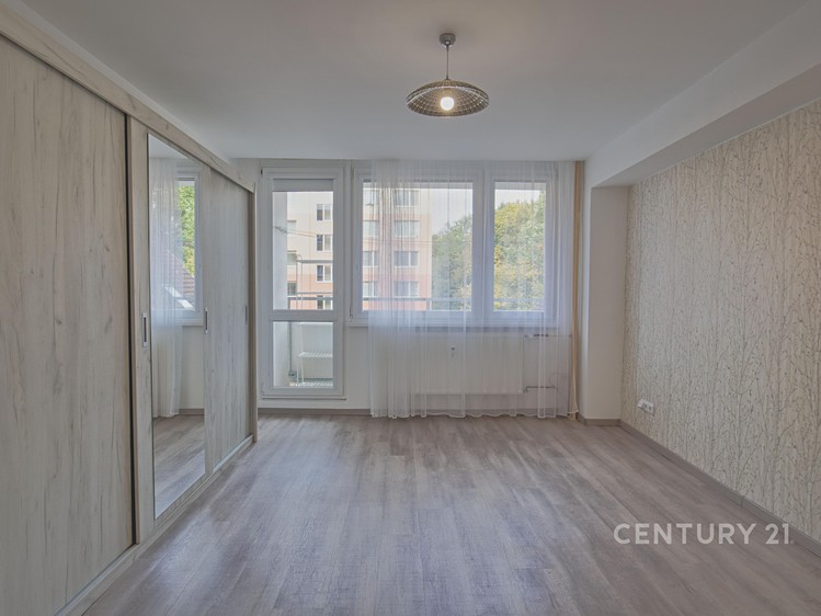 Квартира 3+1 в оренду, 74 м² (12 з 25)