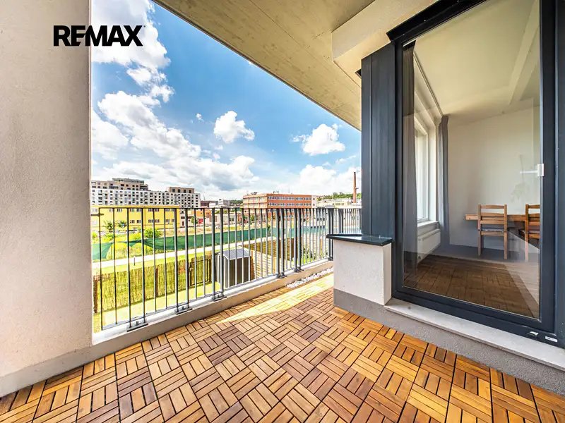 Prodej bytu 2+kk 56 m², Praha – náhled fotky 3