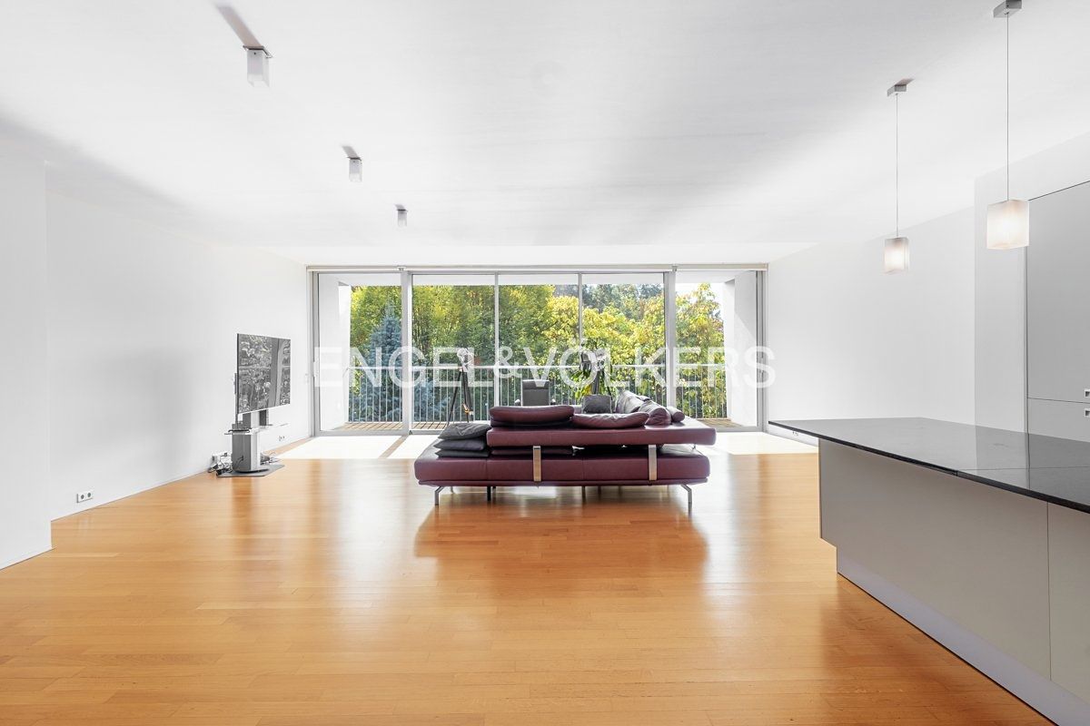 Pronájem bytu 4+kk 180 m²