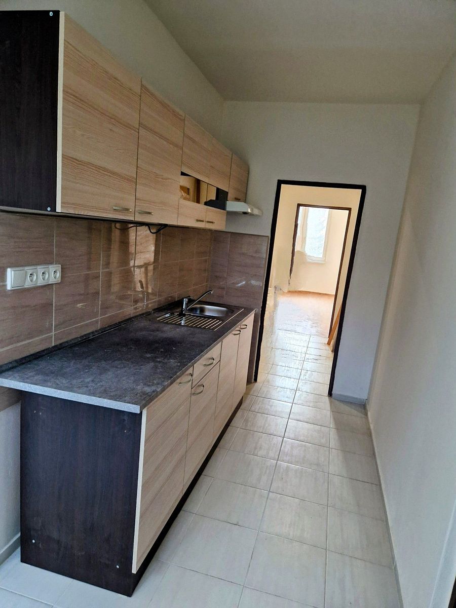 Pronájem bytu 2+1 70 m², Děčín – fotka 1 z 3
