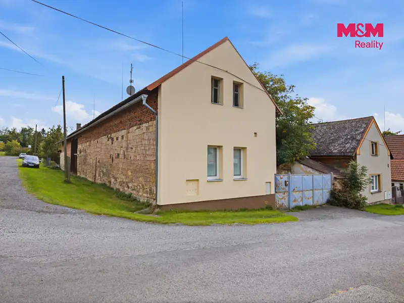 Prodej rodinného domu 84 m², pozemek 761 m², Krupá – náhled fotky 3