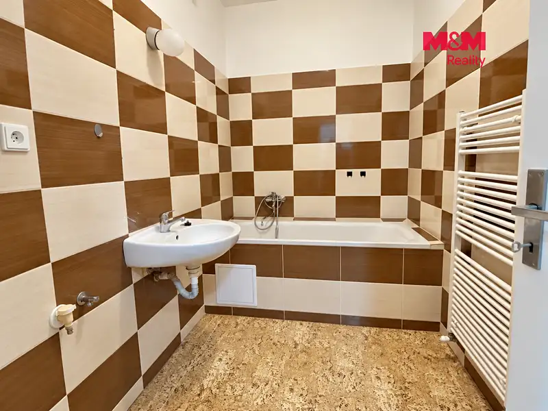 Pronájem bytu 2+1 77 m², Kladno – náhled fotky 3