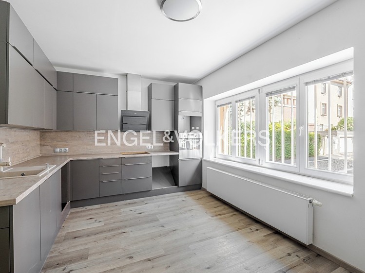 Будинок на продаж, 265 м² (3 з 18)