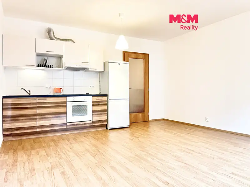 Pronájem bytu 1+kk, 38 m², Praha 4, Praha