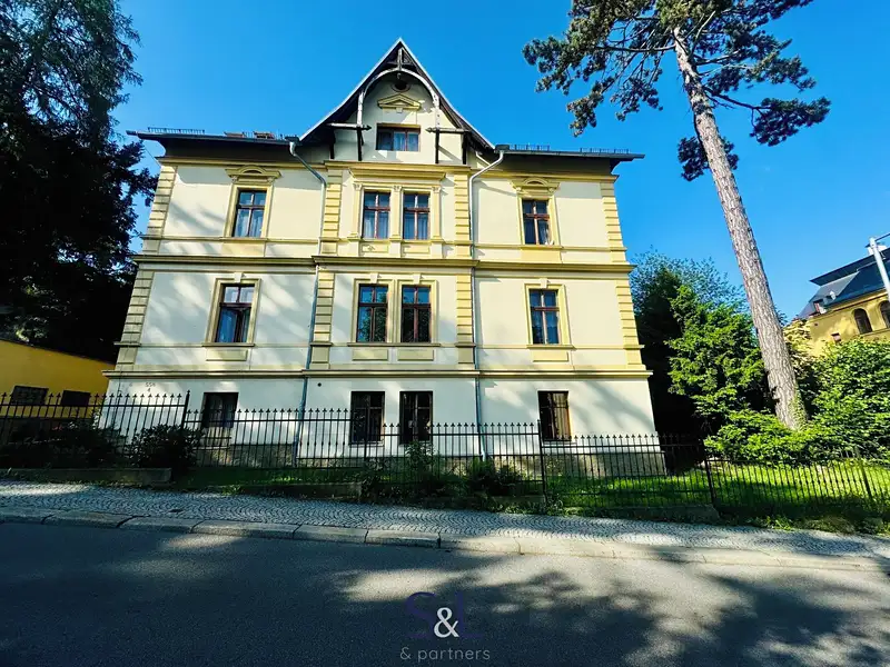 Pronájem bytu 1+kk 75 m², Liberec – náhled fotky 1